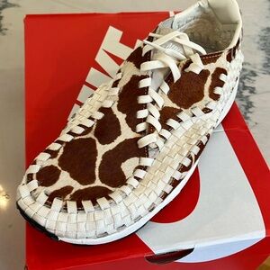 Nike Air Footscape Woven  Mens 9 Sail-Black NWT